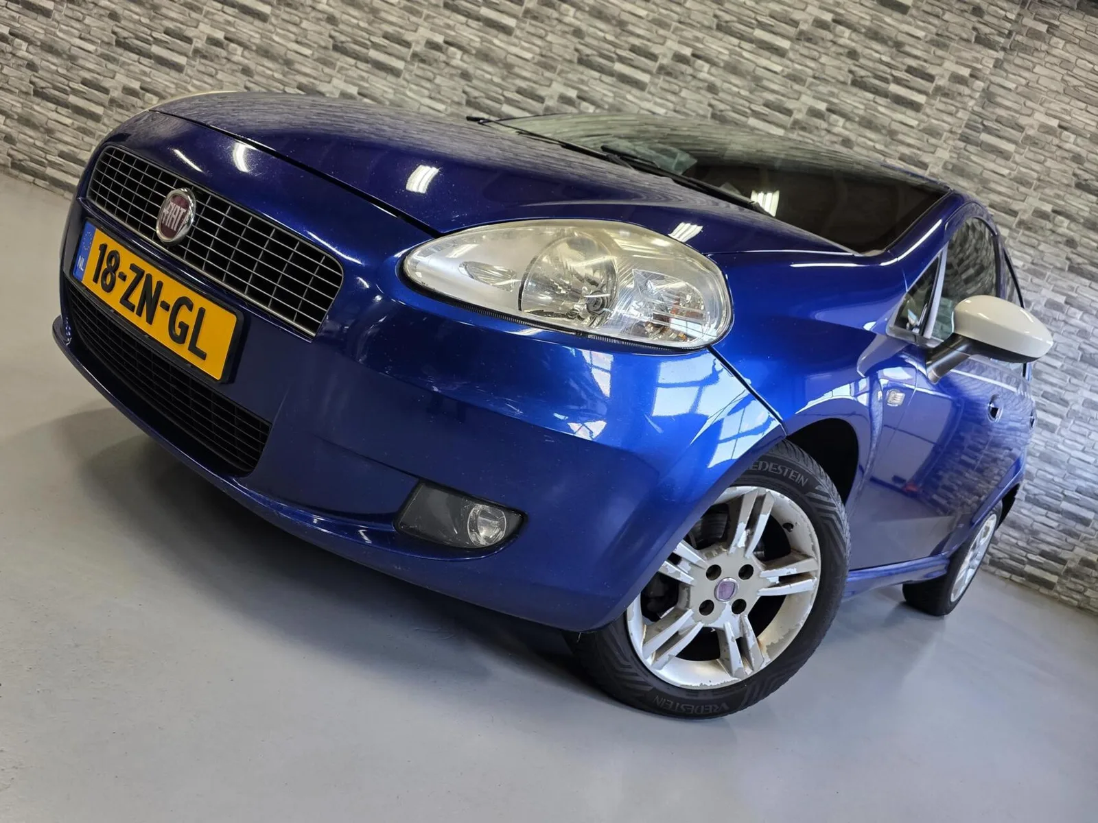 Fiat Grande Punto (2008) — foto 1