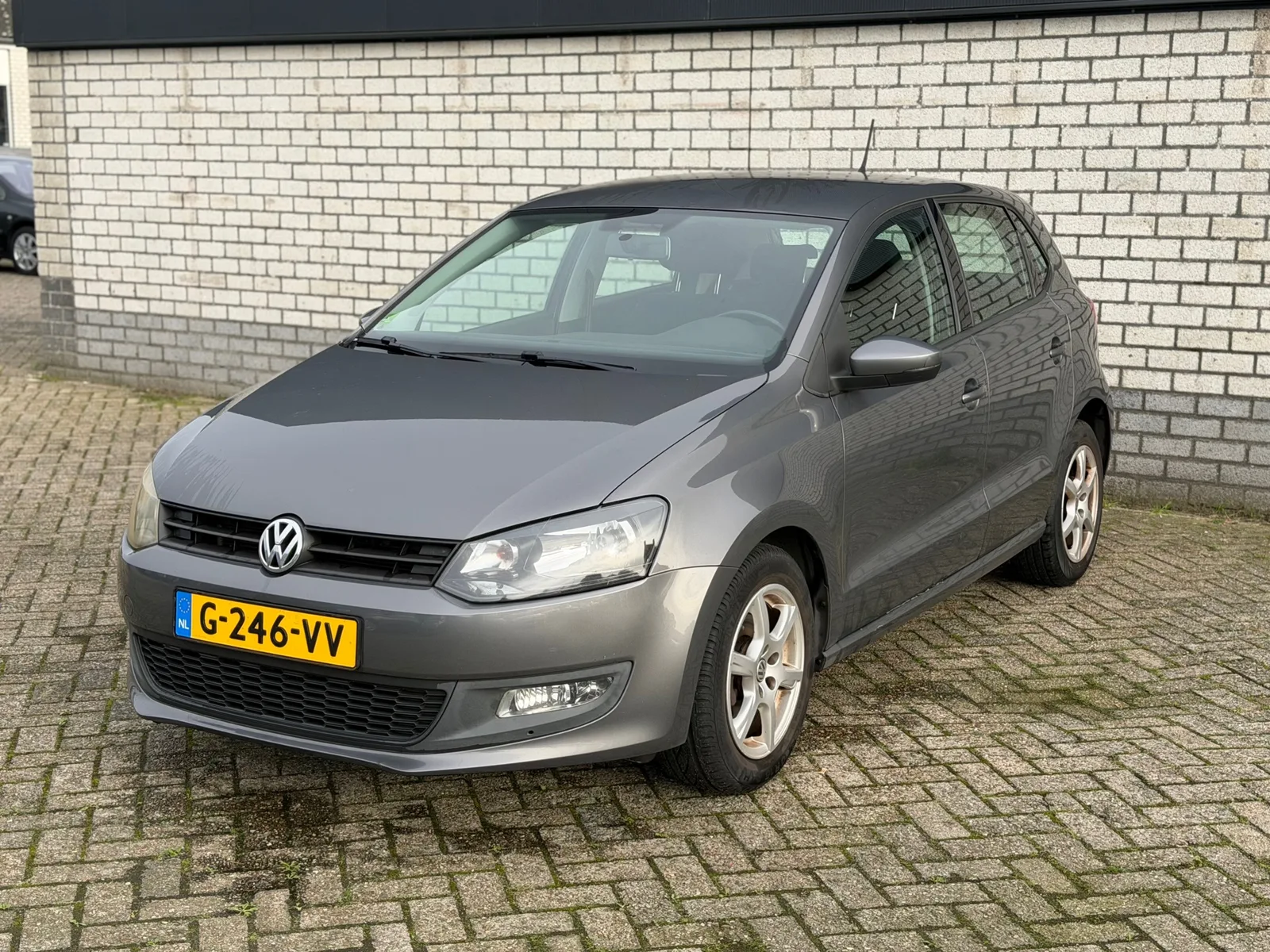 Volkswagen Polo (2012) — foto 1