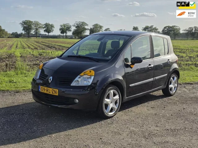 Renault Modus (2005) — foto 1