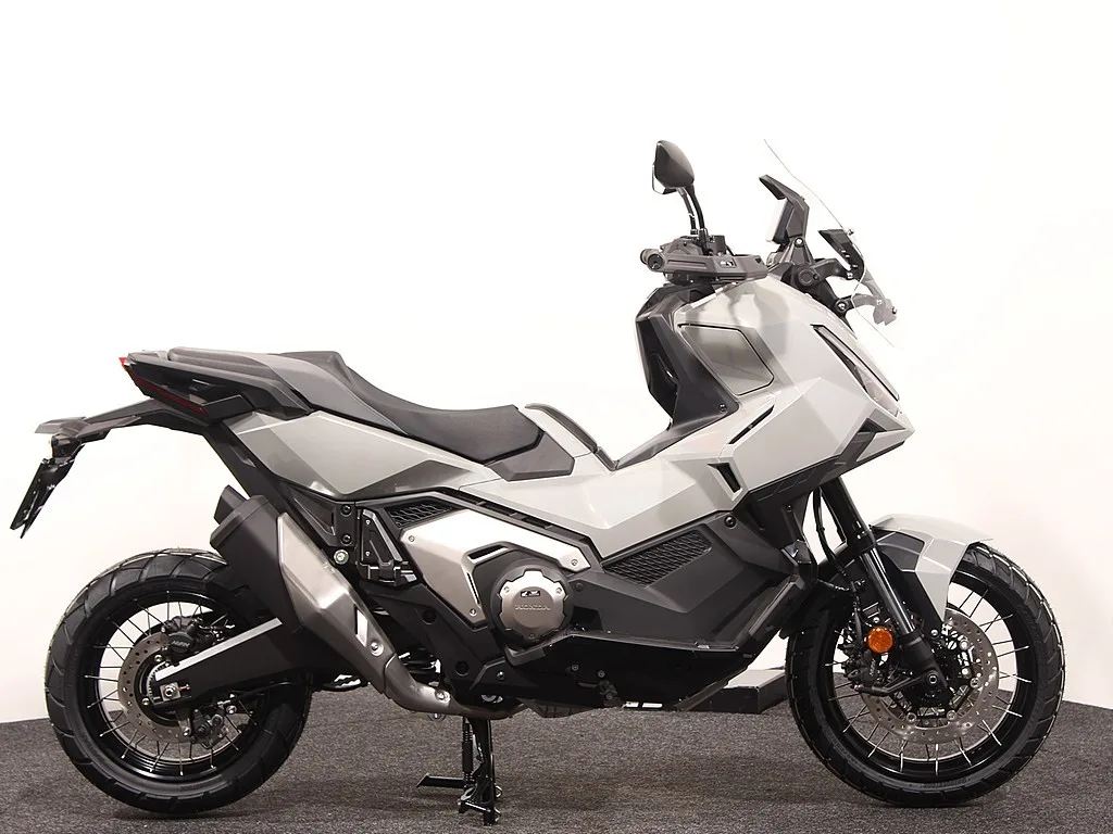 Honda X-ADV (2027) — foto 1
