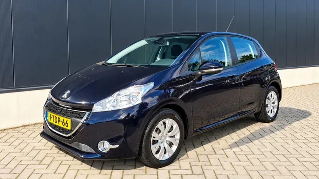 Peugeot 208 (2014) — foto 1