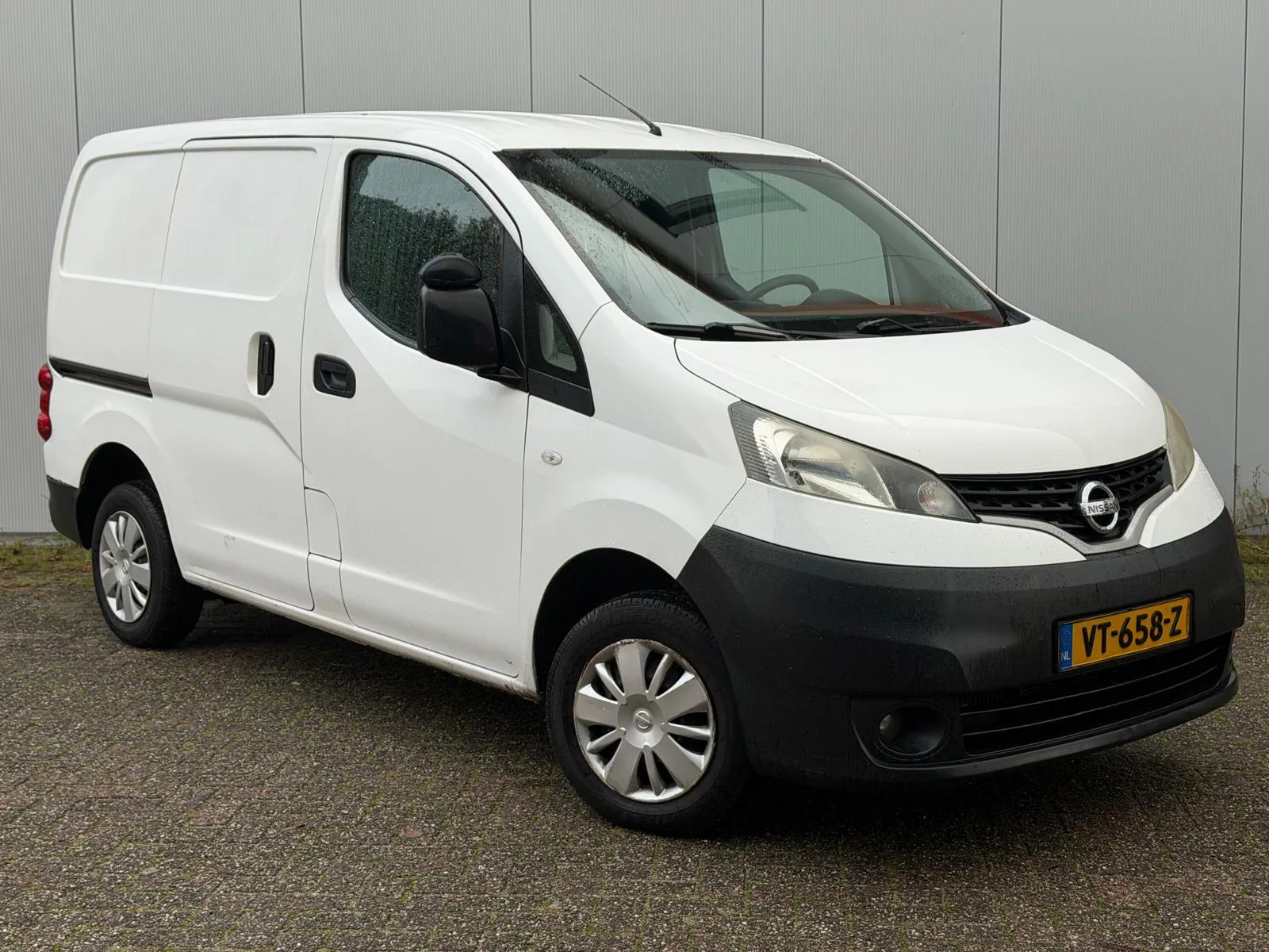 Nissan NV200 (2016) — foto 1