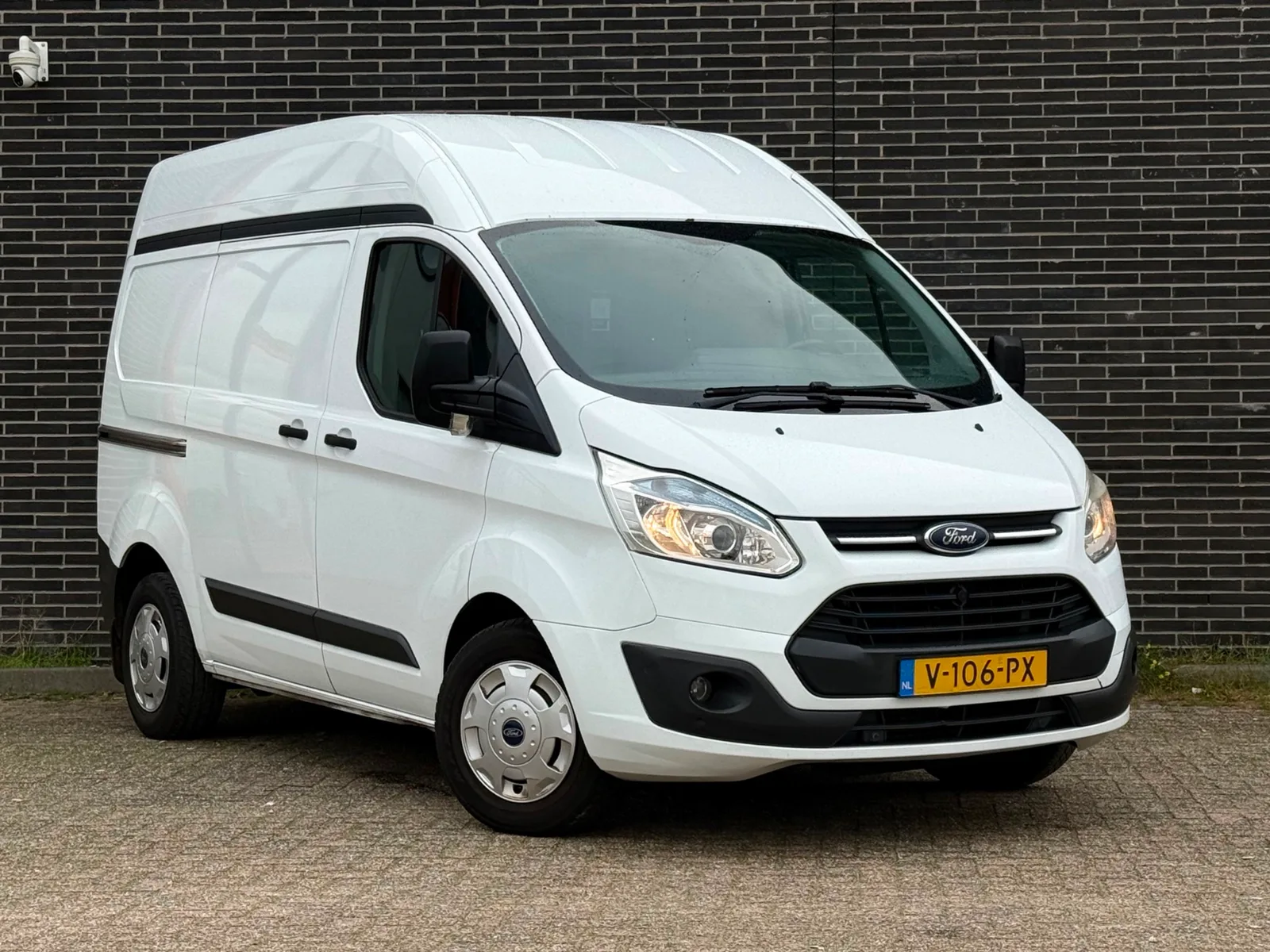 Ford Transit Custom (2015) — foto 1