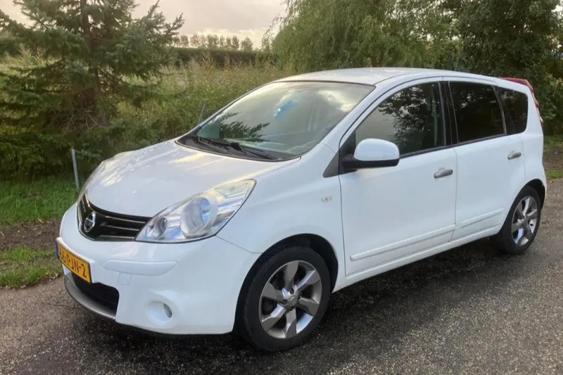 Nissan Note (2010)