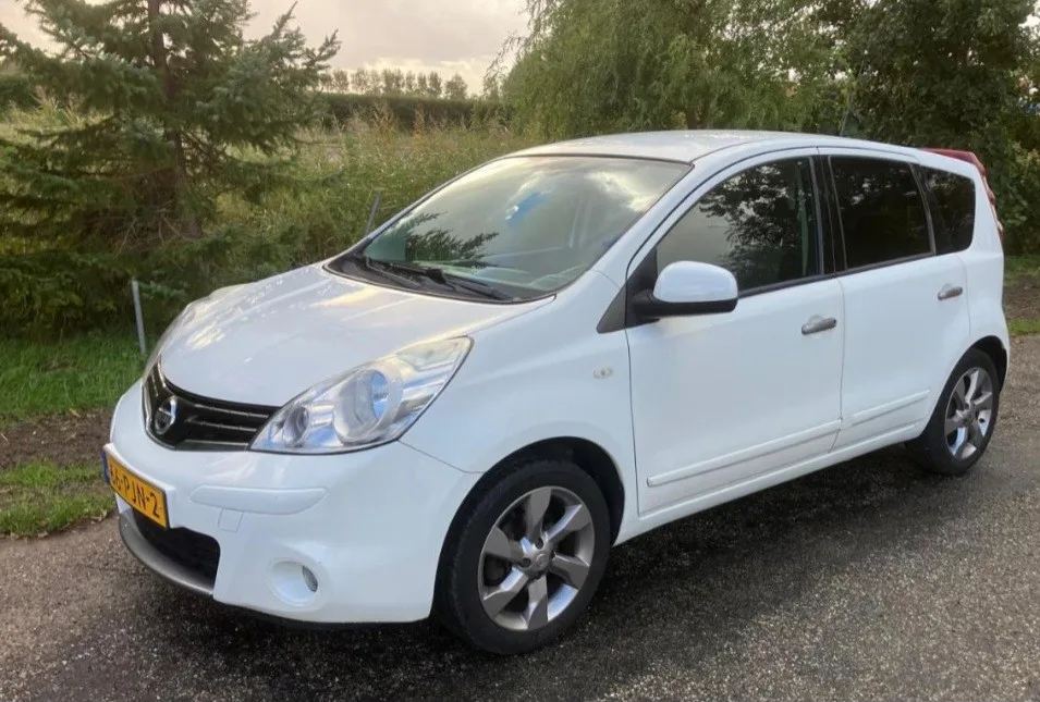 Nissan Note (2010) — foto 1