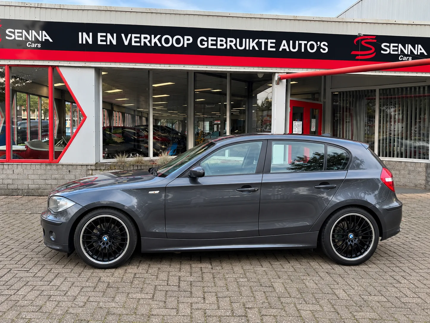 BMW 1-Serie (2004) — foto 1