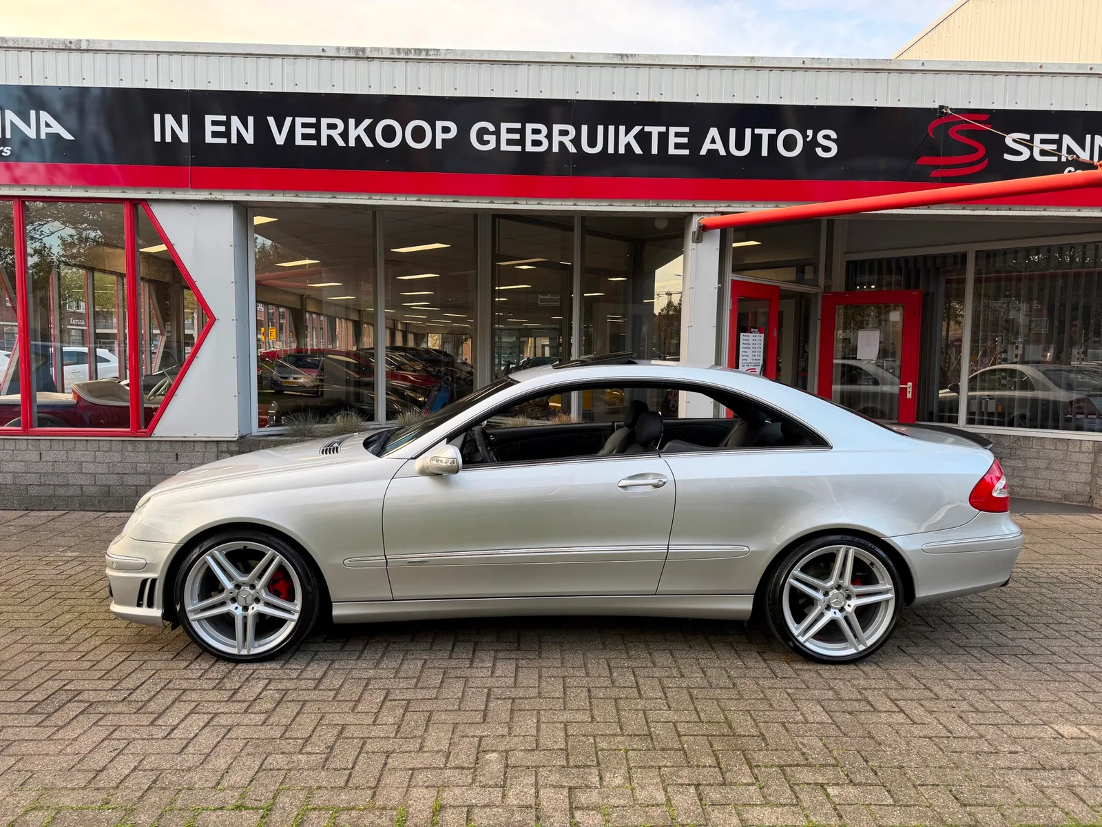 Mercedes-Benz CLK-Klasse (2002) — foto 1