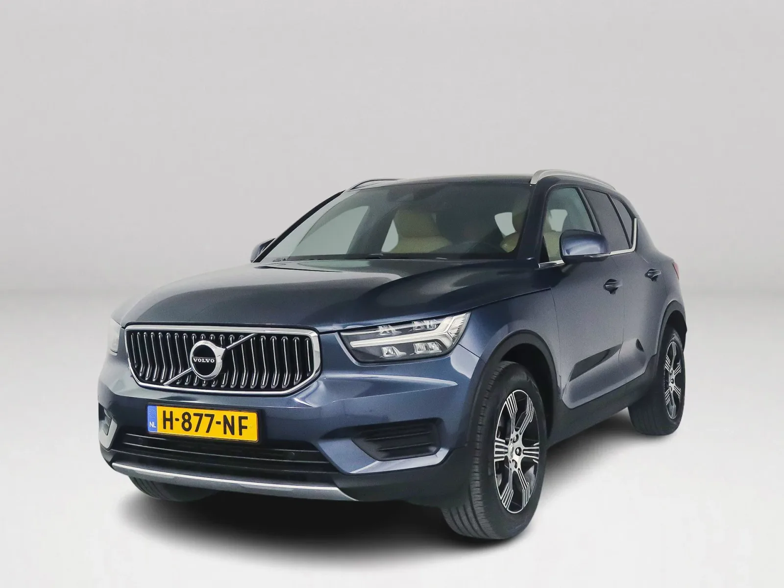 Volvo XC40 (2020) — foto 1
