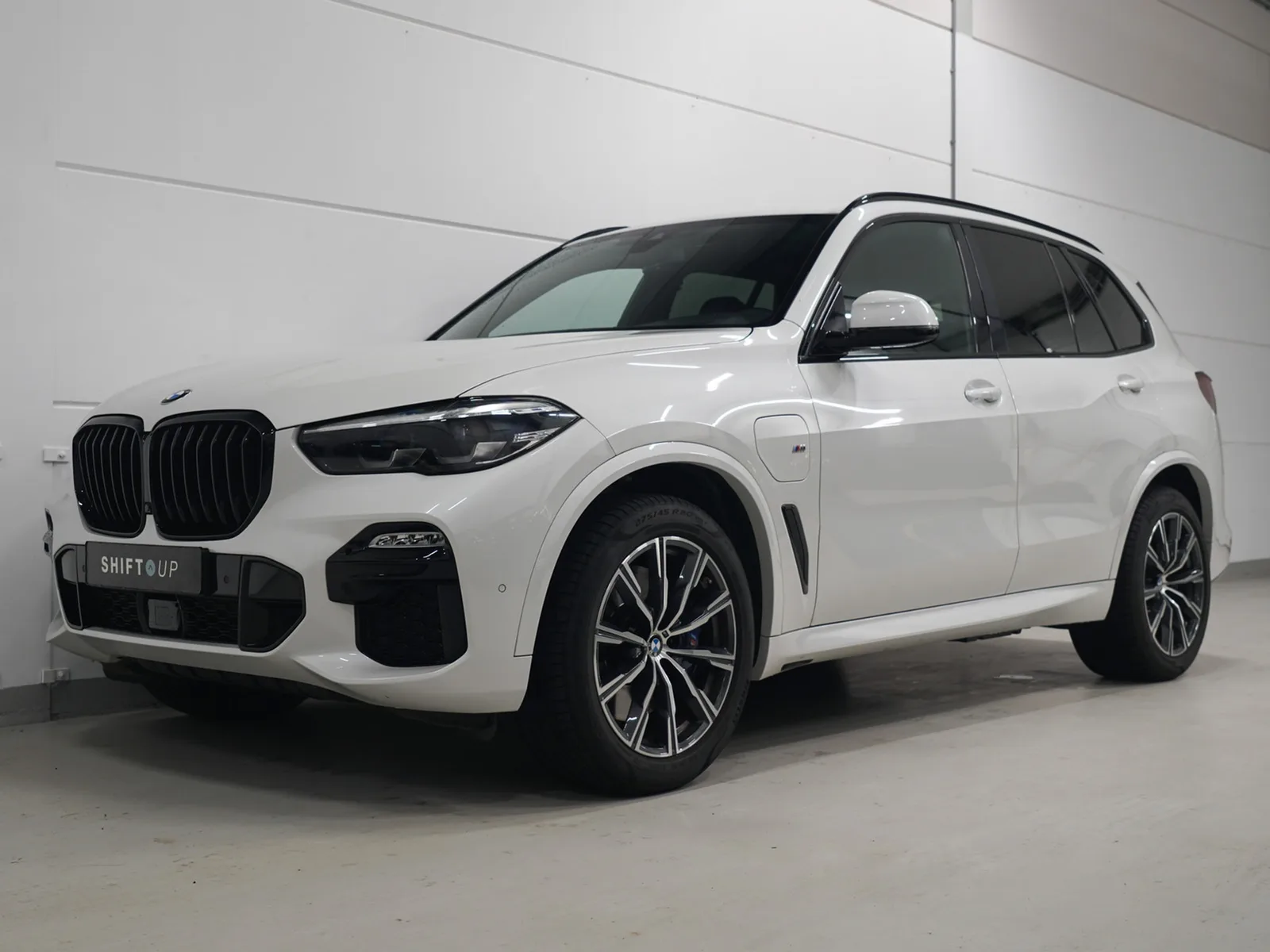 BMW X5 (2021) — foto 1