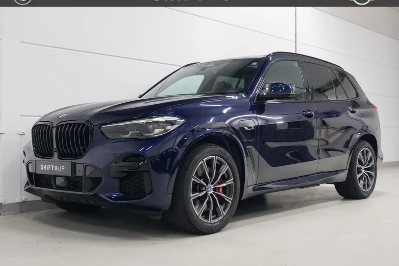 BMW X5 (2022)
