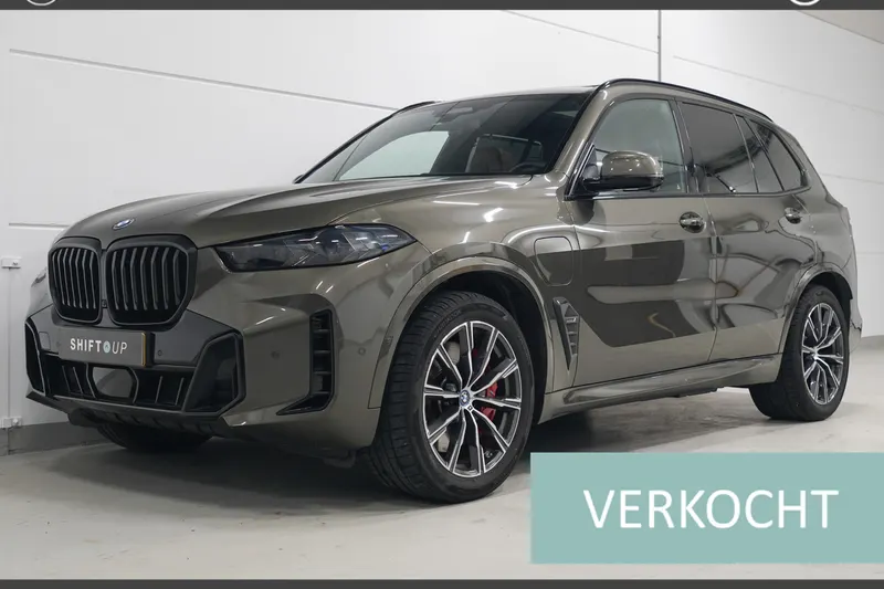 BMW X5 (2023)