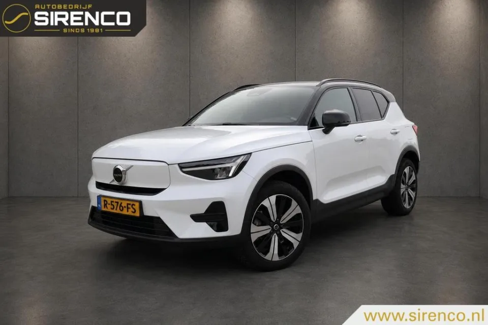 Volvo XC40 (2022) — foto 1