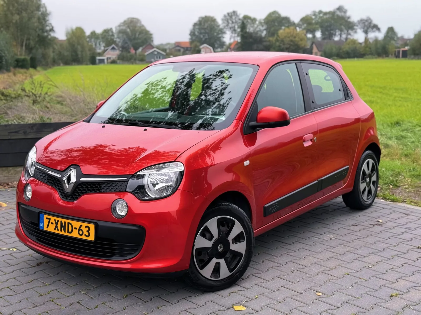 Renault Twingo (2014) — foto 1