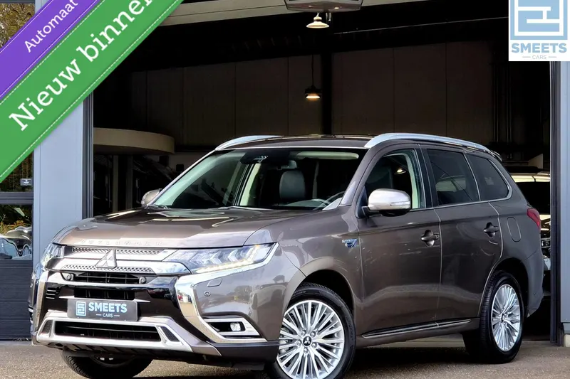 Mitsubishi Outlander (2021)