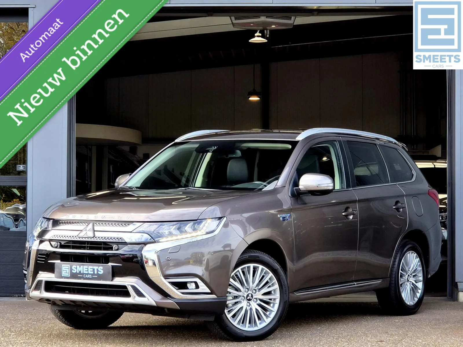 Mitsubishi Outlander (2021) — foto 1
