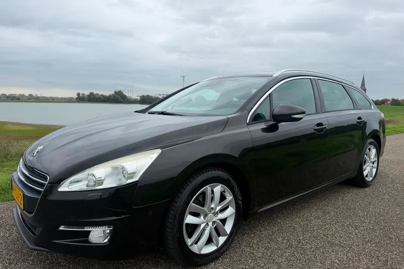 Peugeot 508 (2012)