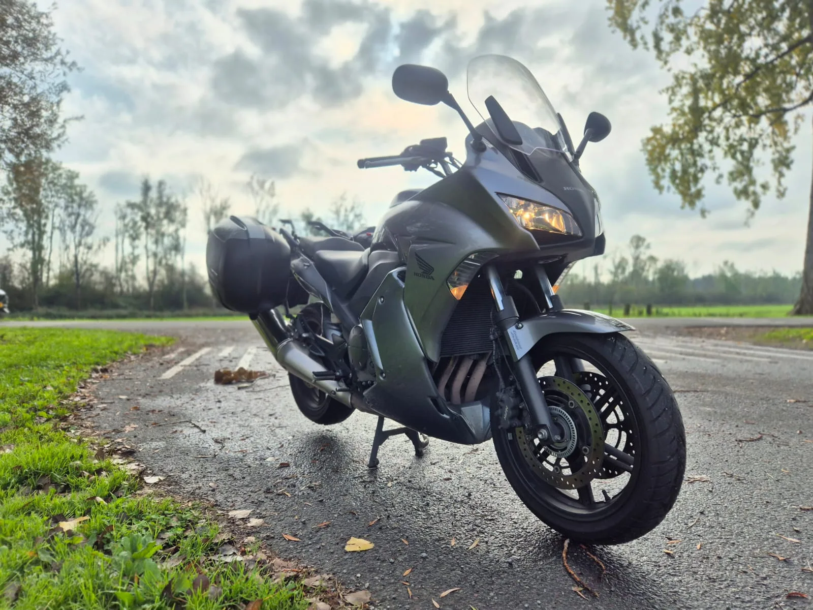 Honda CBF 1000 (2016) — foto 1