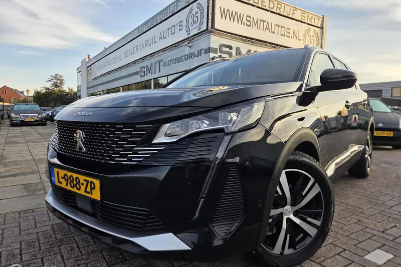 Peugeot 5008 (2021)