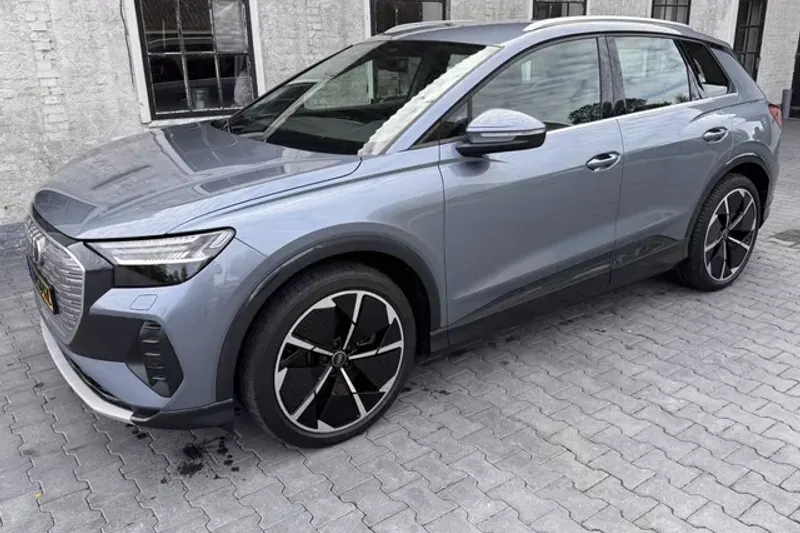 Audi Q4 e-tron (2021)