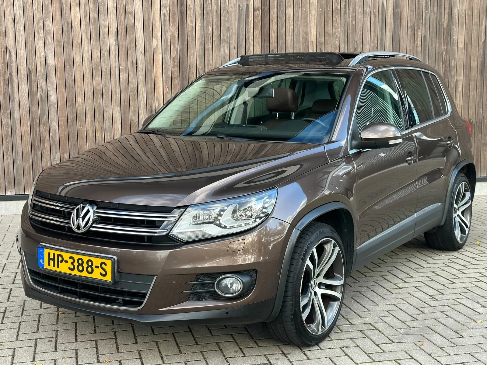 Volkswagen Tiguan (2011) — foto 1