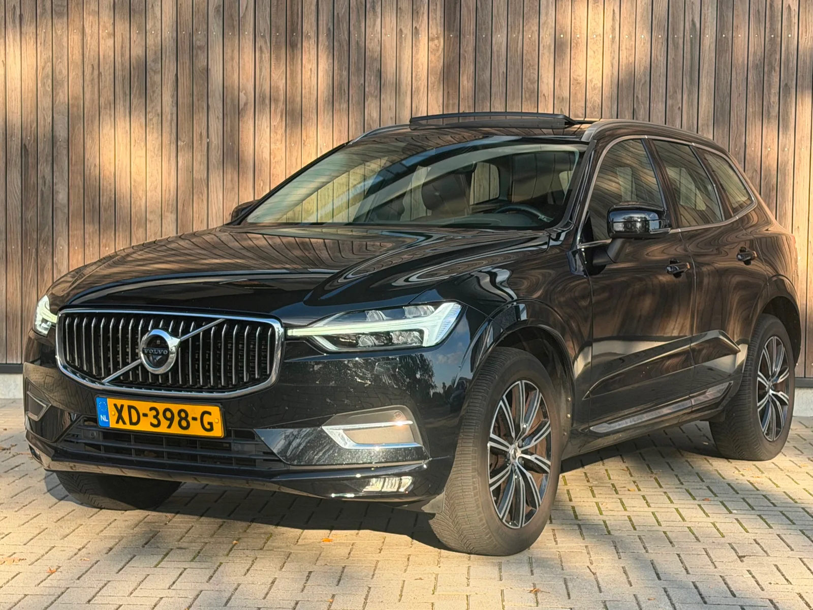 Volvo XC60 (2018) — foto 1