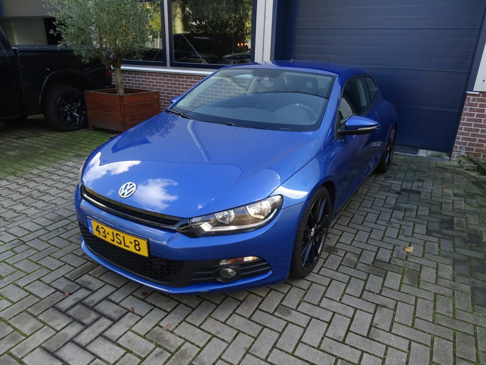 Volkswagen Scirocco (2009) — foto 1