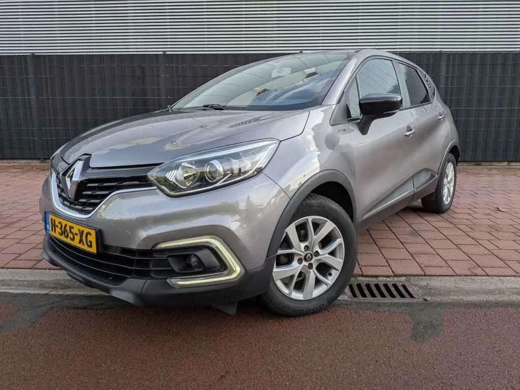 Renault Captur (2018) — foto 1