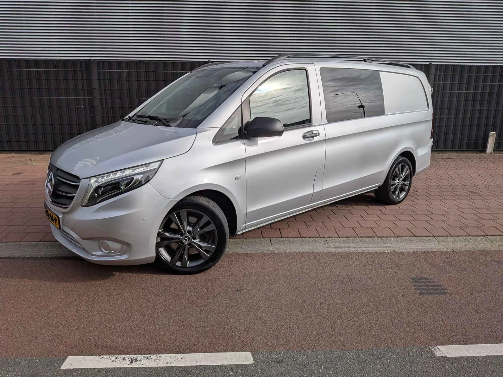 Mercedes-Benz Vito (2022) — foto 1