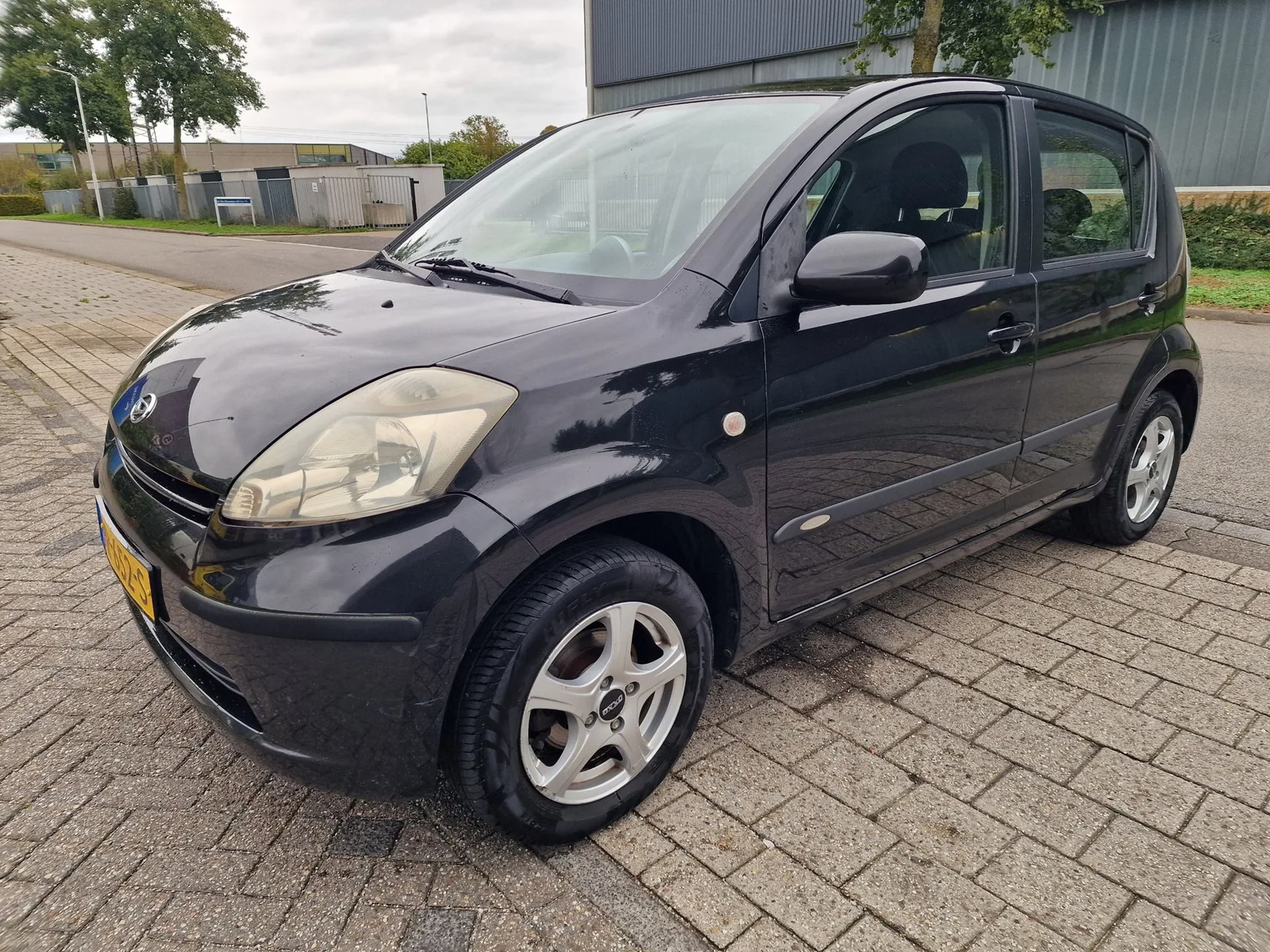 Daihatsu Sirion (2006) — foto 1