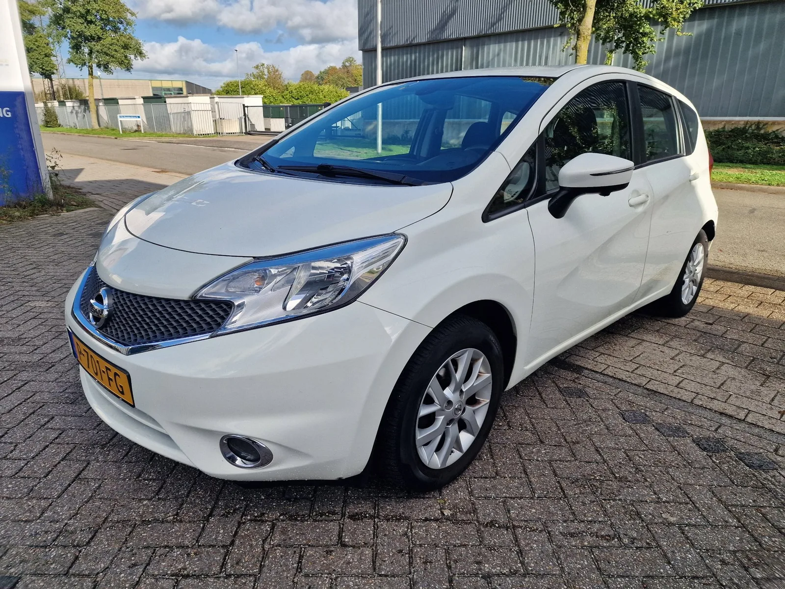 Nissan Note (2014) — foto 1