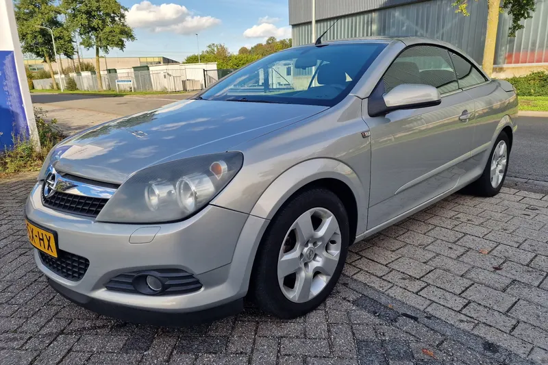 Opel Astra (2006)