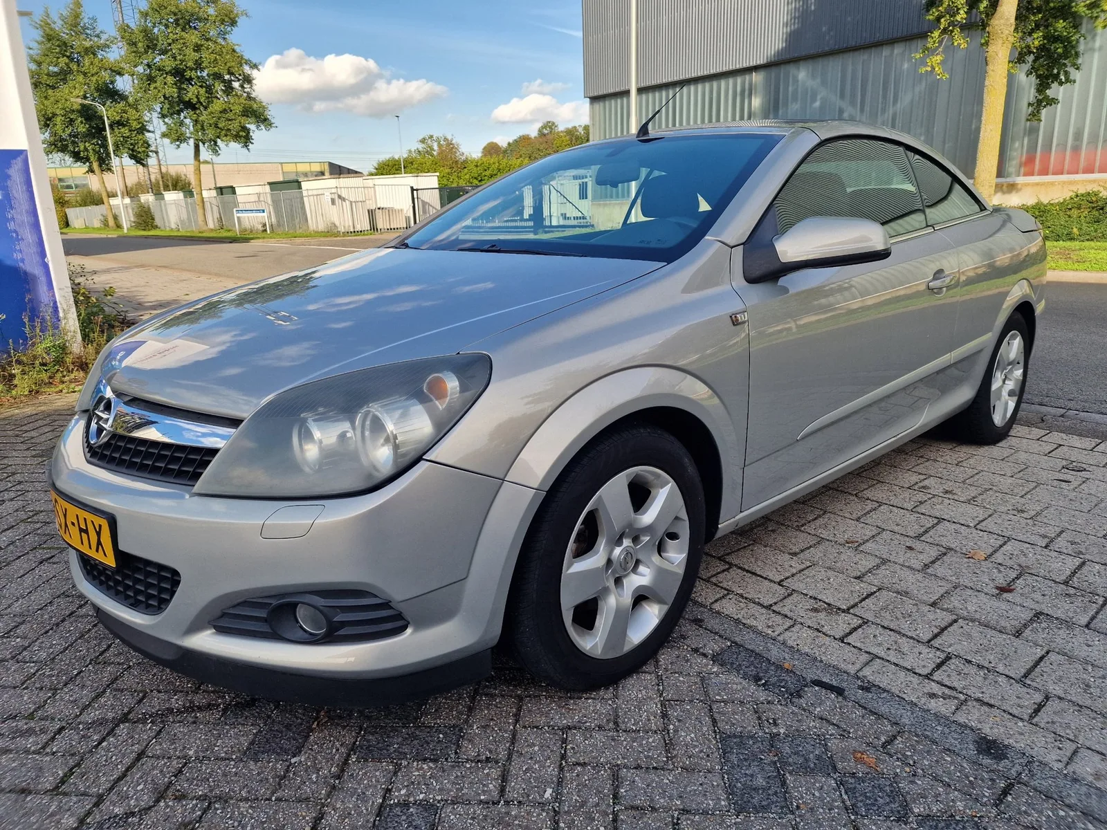 Opel Astra (2006) — foto 1
