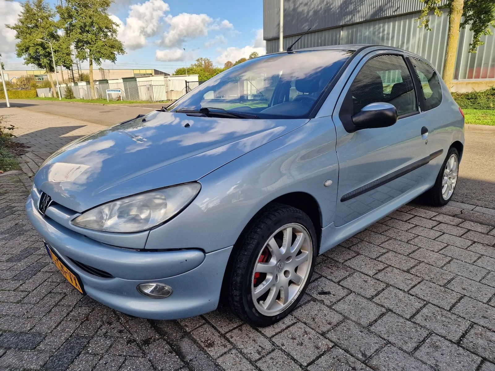 Peugeot 206 (2001) — foto 1