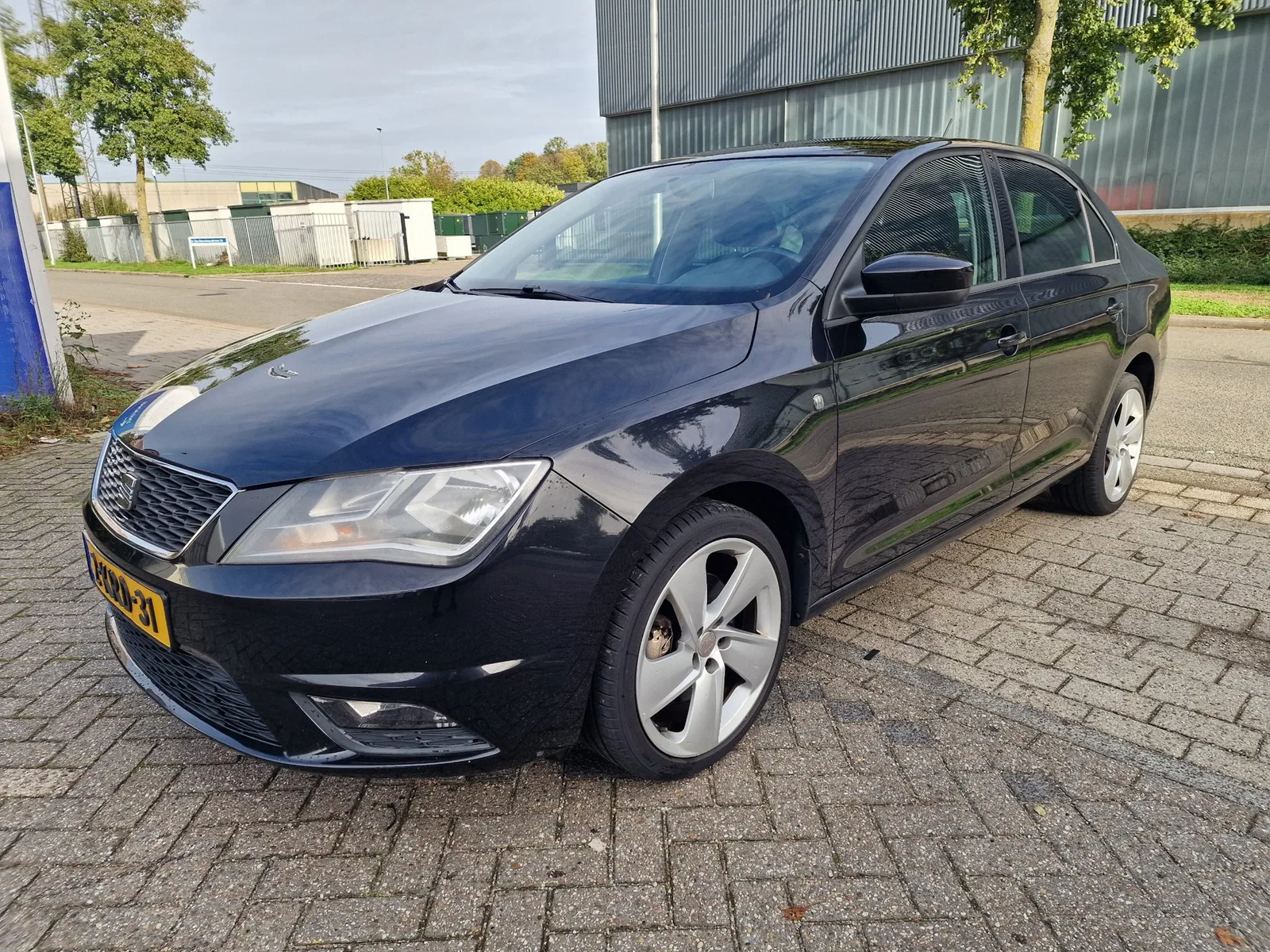 SEAT Toledo (2013) — foto 1