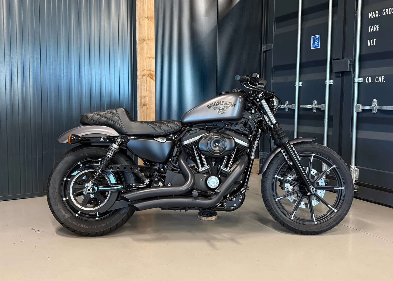 Harley-Davidson Sportster Iron 883 (2016) — foto 1