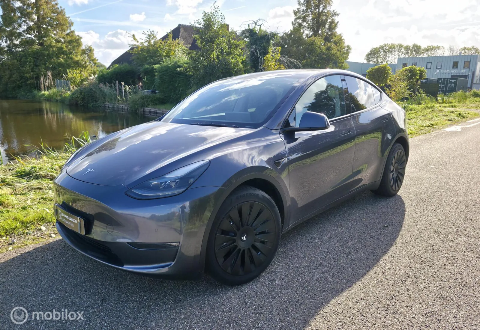 Tesla Model Y (2021) — foto 1