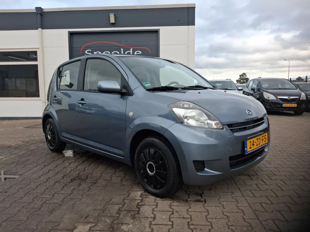 Daihatsu Sirion (2008) — foto 1