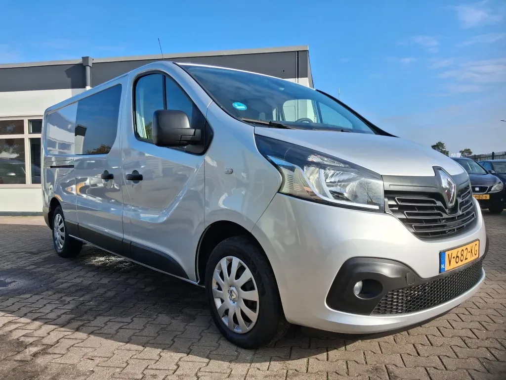 Renault Trafic (2017) — foto 1