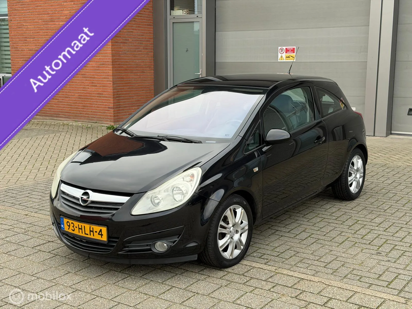 Opel Corsa (2009) — foto 1