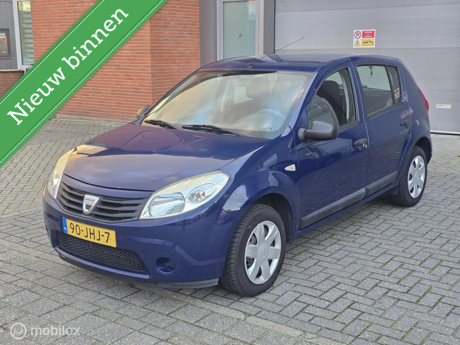Dacia Sandero (2009) — foto 1