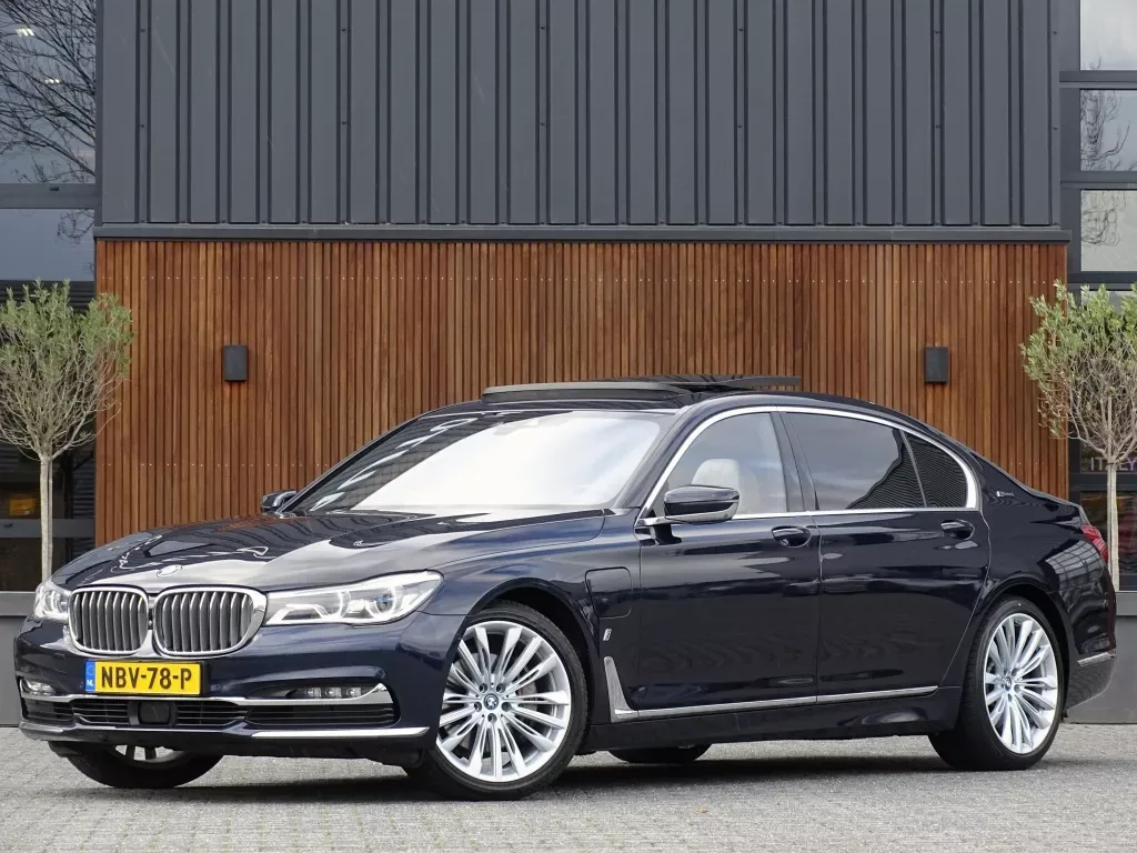 BMW 7-Serie (2018) — foto 1
