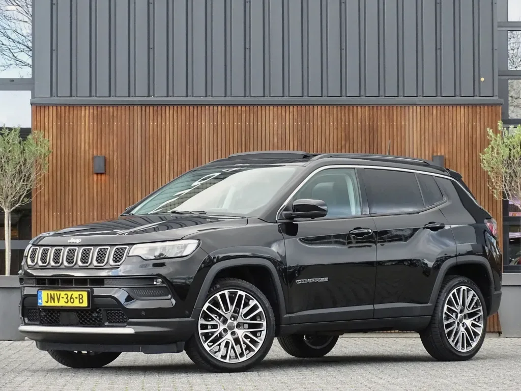 Jeep Compass (2024) — foto 1