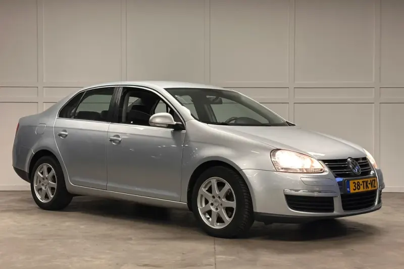 Volkswagen Jetta (2006)