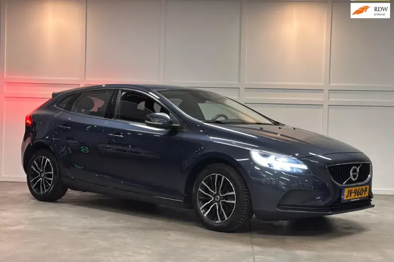 Volvo V40 (2016)