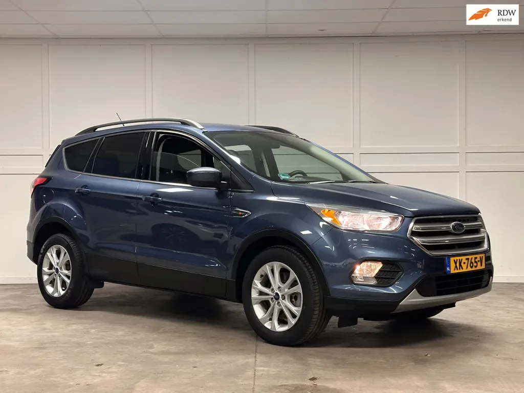 Ford Kuga (2018) — foto 1