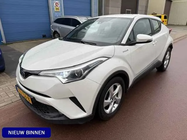 Toyota C-HR (2018) — foto 1