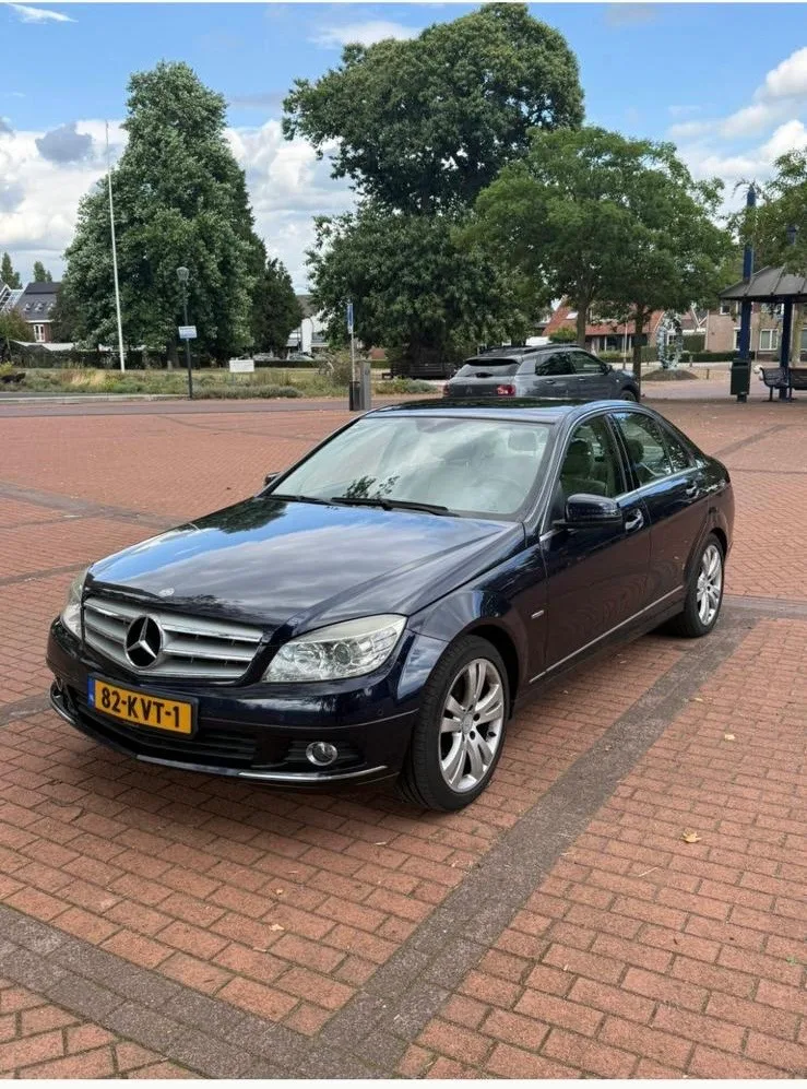 Mercedes-Benz C-Klasse (2010) — foto 1