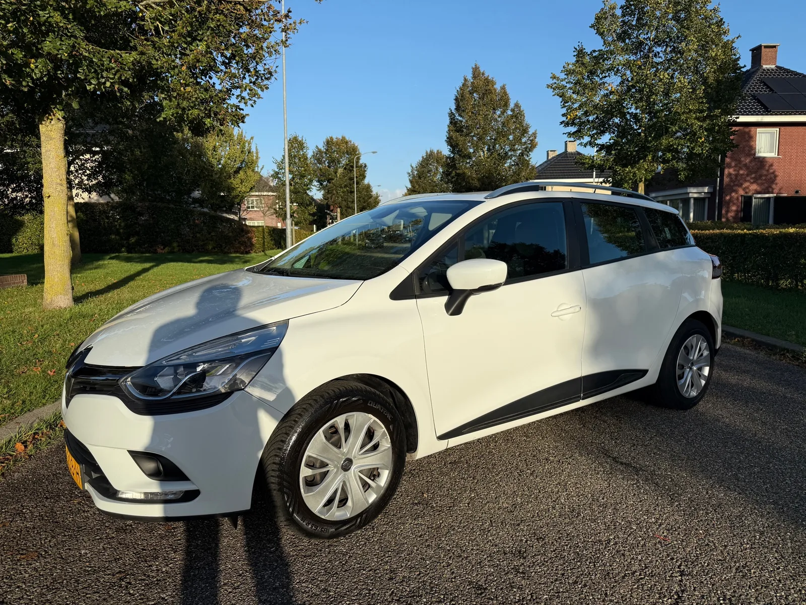 Renault Clio (2017) — foto 1