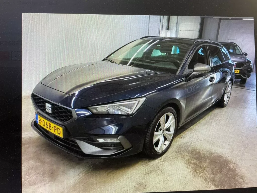 SEAT Leon Sportstourer (2022) — foto 1