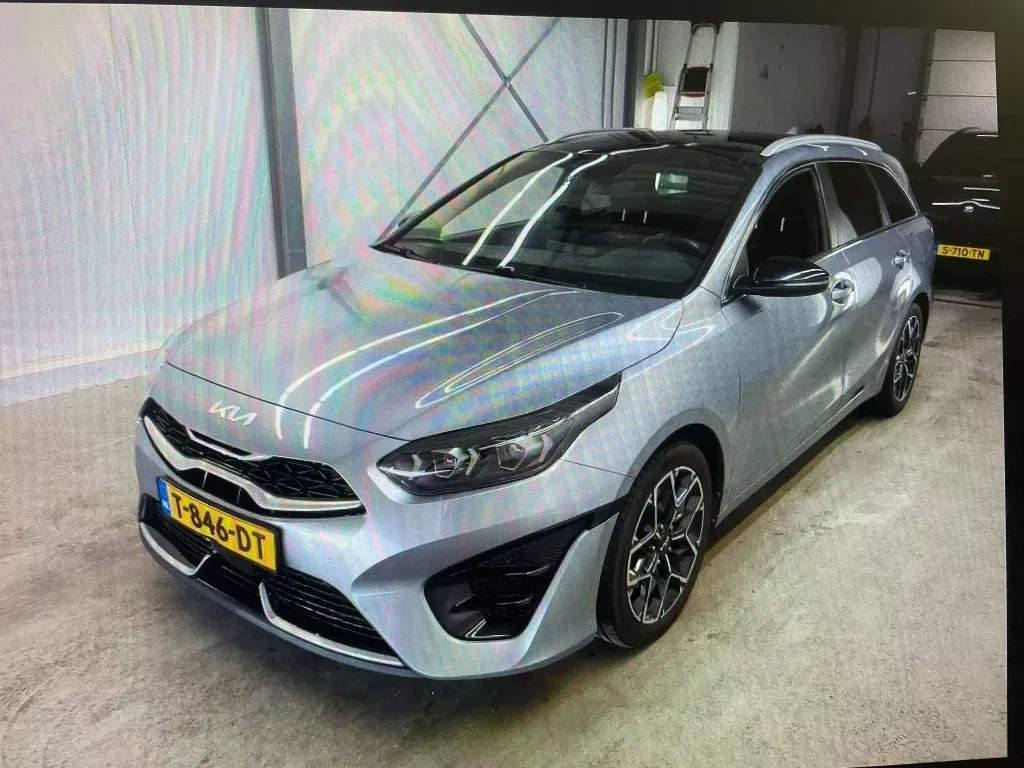 Kia Ceed (2023) — foto 1